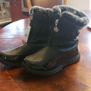 Nwt Girls Boots